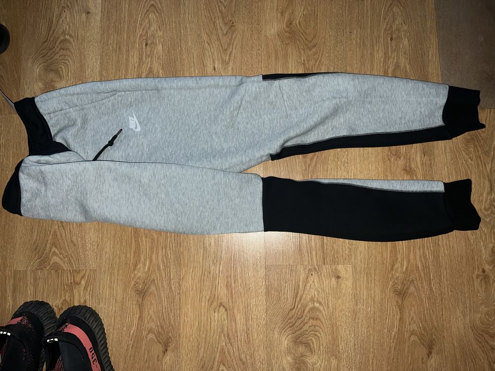 Spodnie Nike Tech Fleece