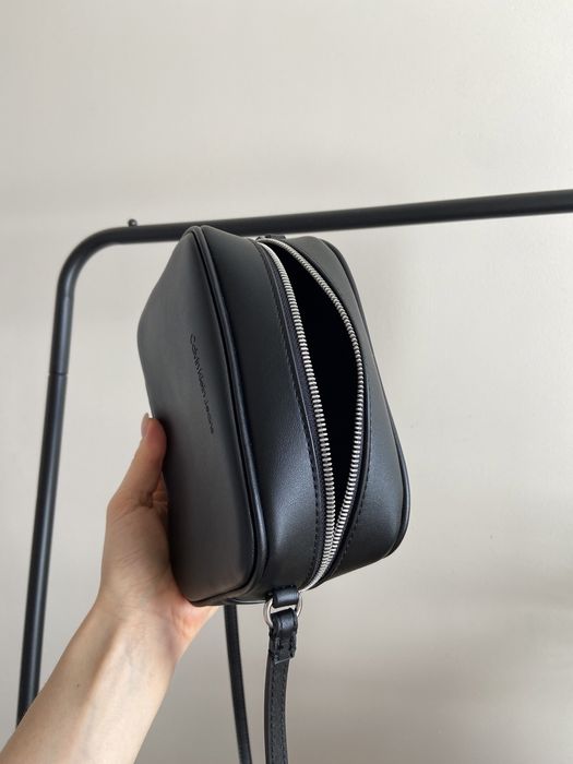 Крос-боді Calvin Klein / Сумка Bagllet