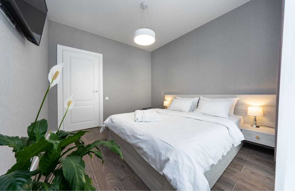 Романтичный люкс с видом на озеро. Харьковская, Лебединый-3-555.biz.ua