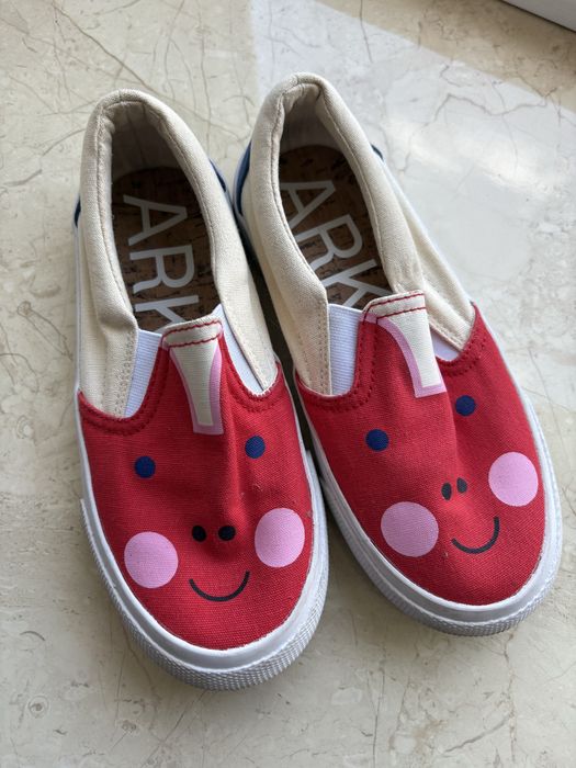 Взуття дитяче 19 см