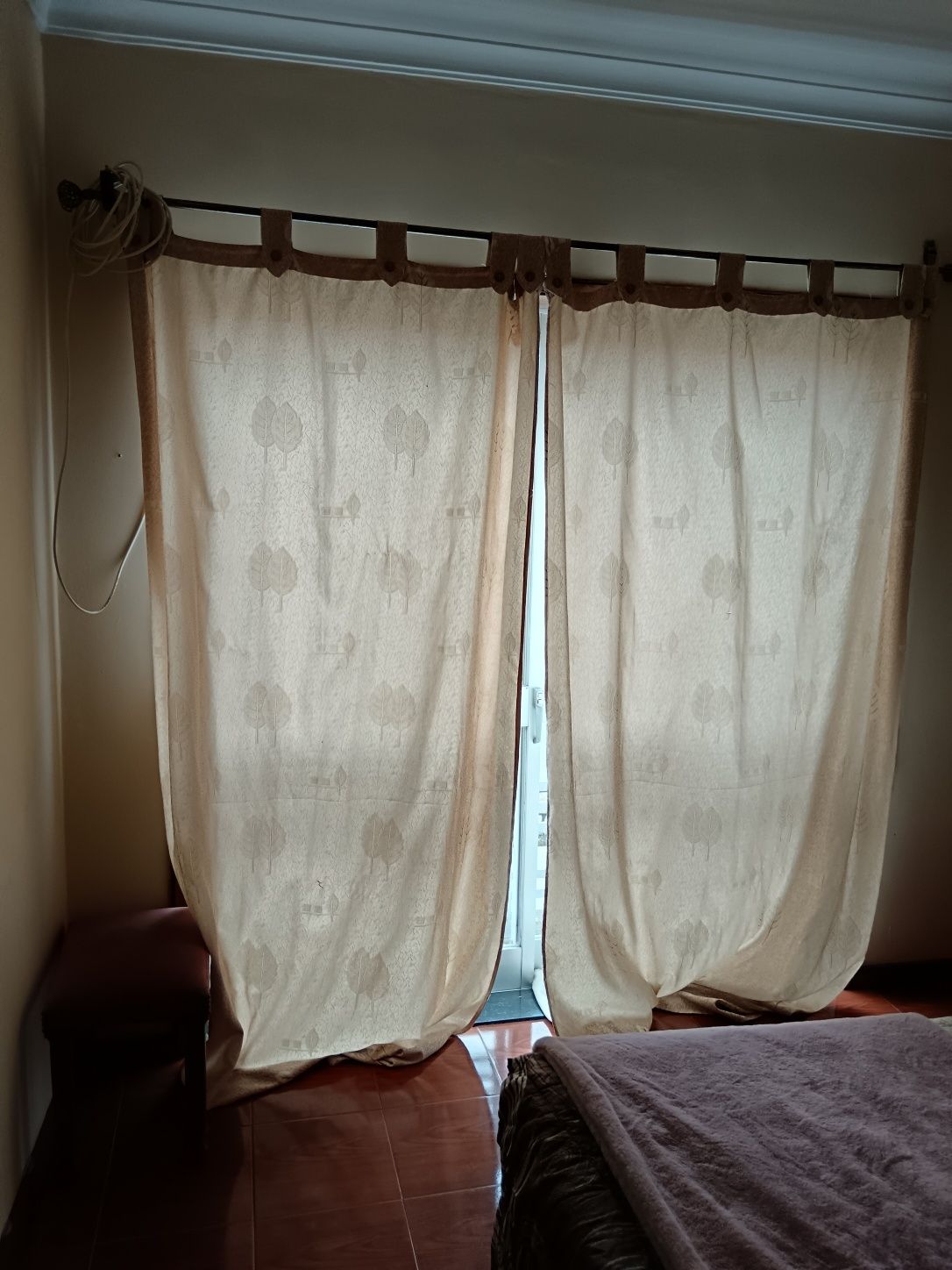 Quarto para arrendamento mensal