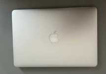Macbook Pro 13.3" Mid 2014 i5 2.6 8GB RAM 128SSD Ecrã c/2 Linhas c/car