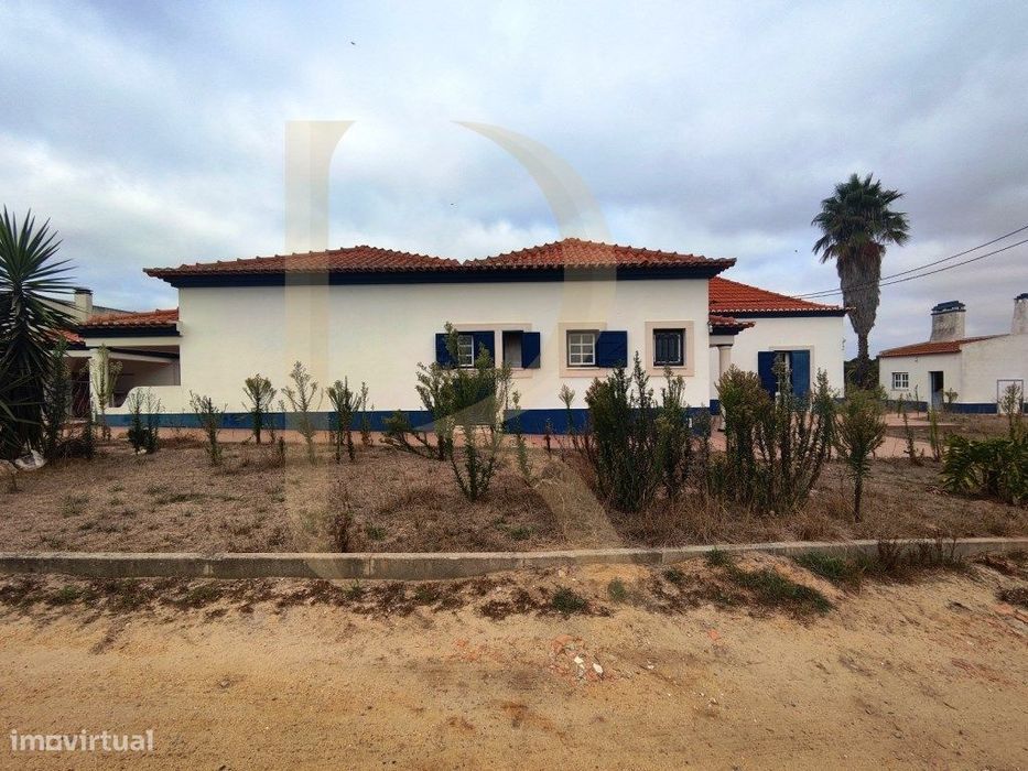 Quinta com moradia isolada térrea em Pegões - Palmela