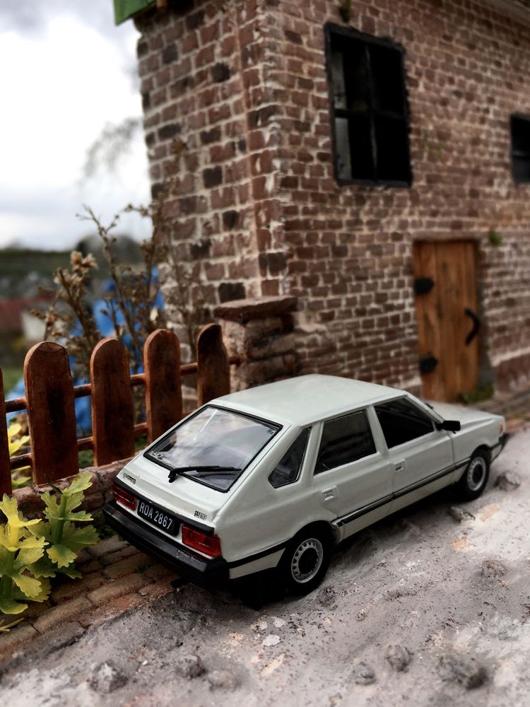 Czasopismo - FSO POLONEZ MR’87-auta PRL,model,autka,kolekcja