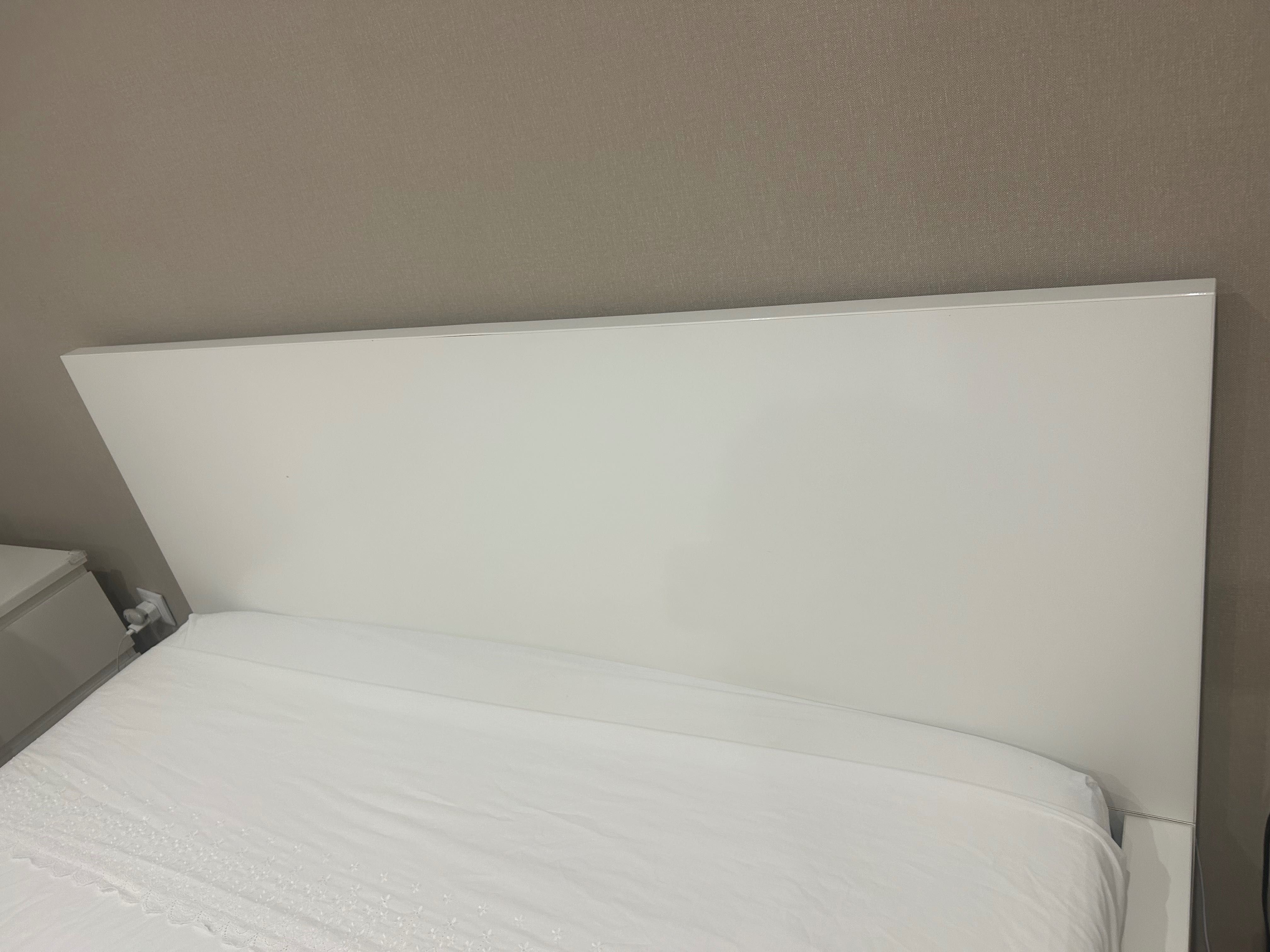 Cama casal 180x200 - Ikea Malm