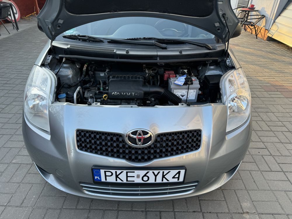 Toyota Yaris 1.3 87 KM sprowadzona 2008 zarejestrowana klima 4/5 drzwi