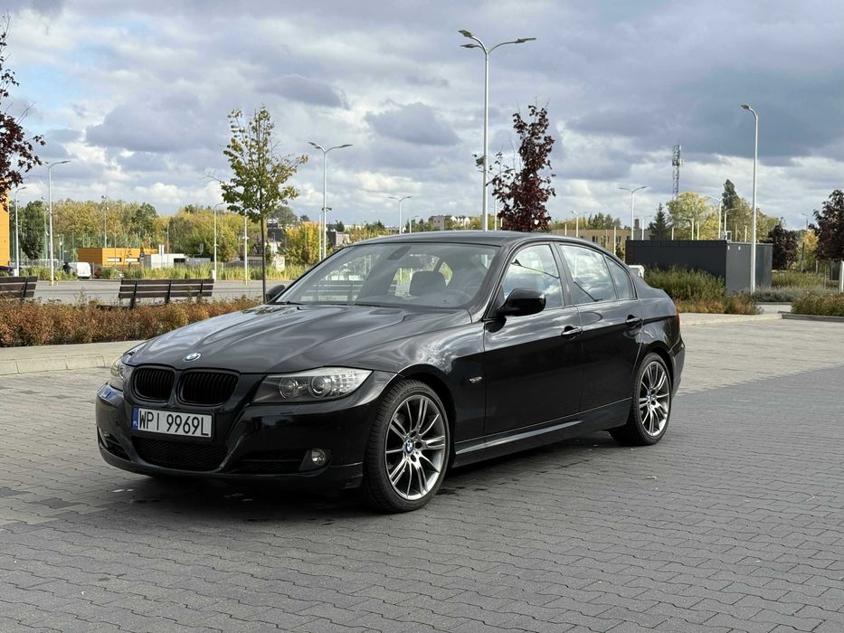 BMW Seria 3 E90 325i 3.0 benzyna Lift Automat Navi 2009