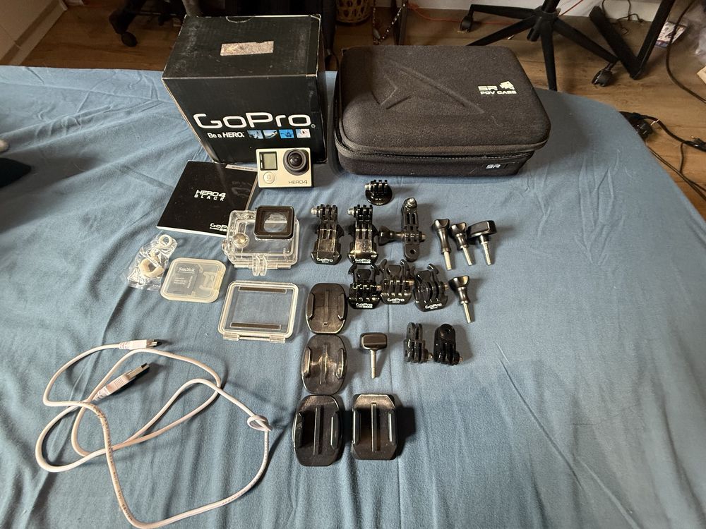 Witam sprzedam gopro hero 4 plus dużo dodatków bez karty pamieci