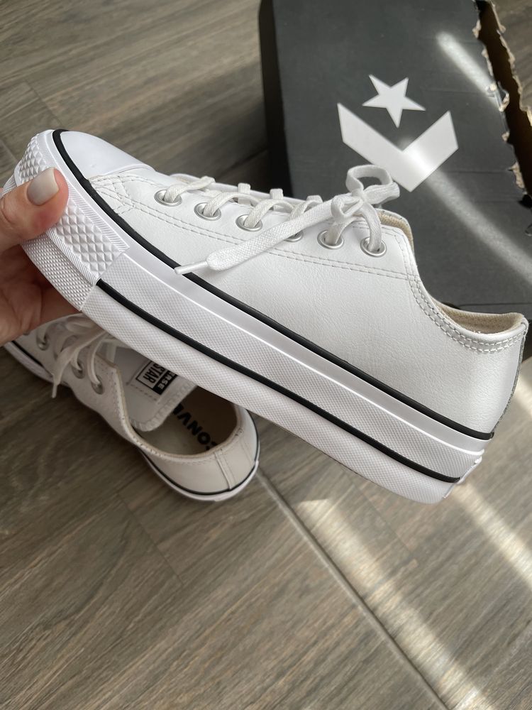 Converse шкіра