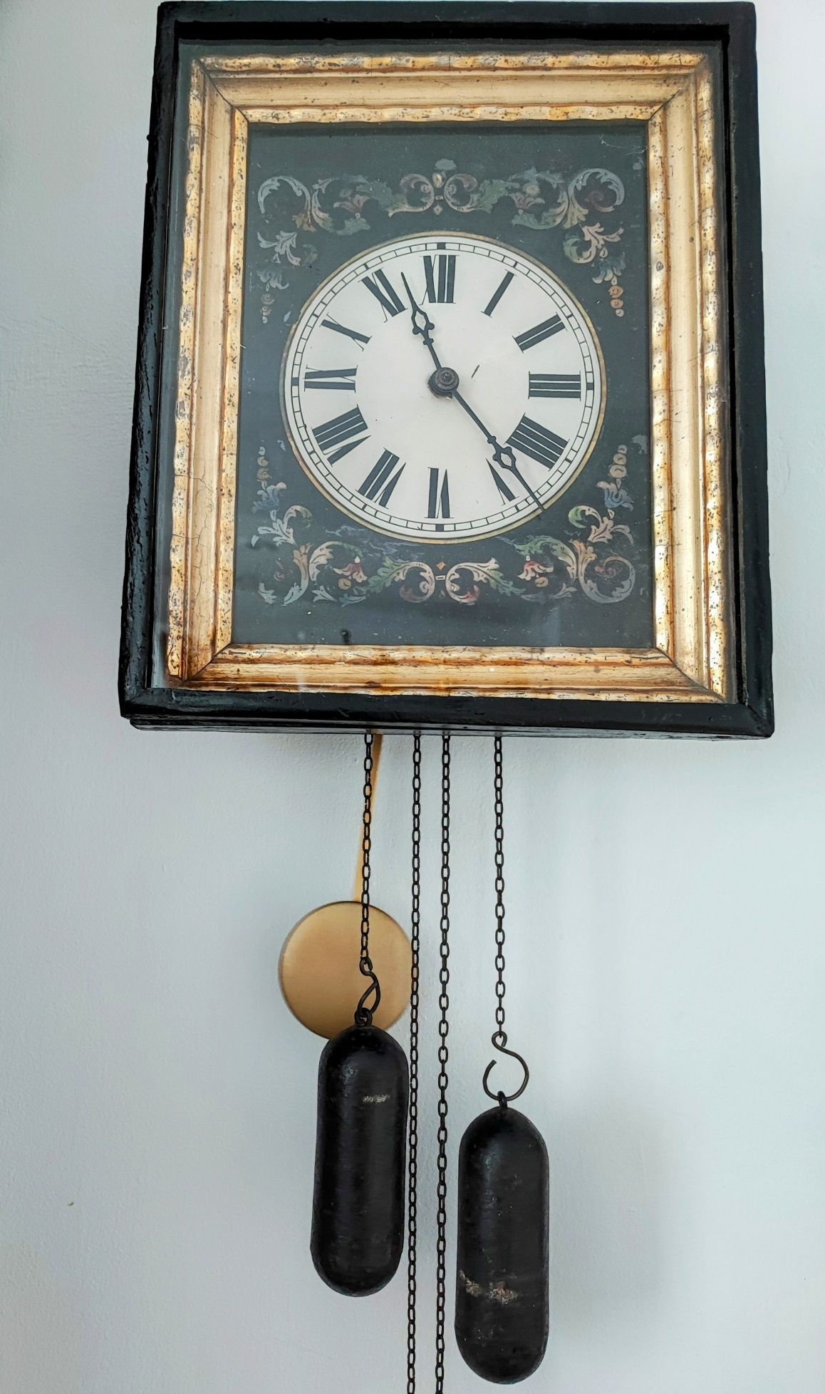 Stary zegar szwarcwaldzki