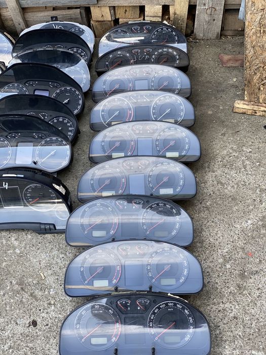 Приборка панель приборів ауді шкода фольцваген