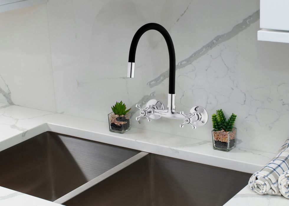 Bateria Kuchenna Ścienna Elastyczna Wylewka Kran Czarny Retro Gumowa