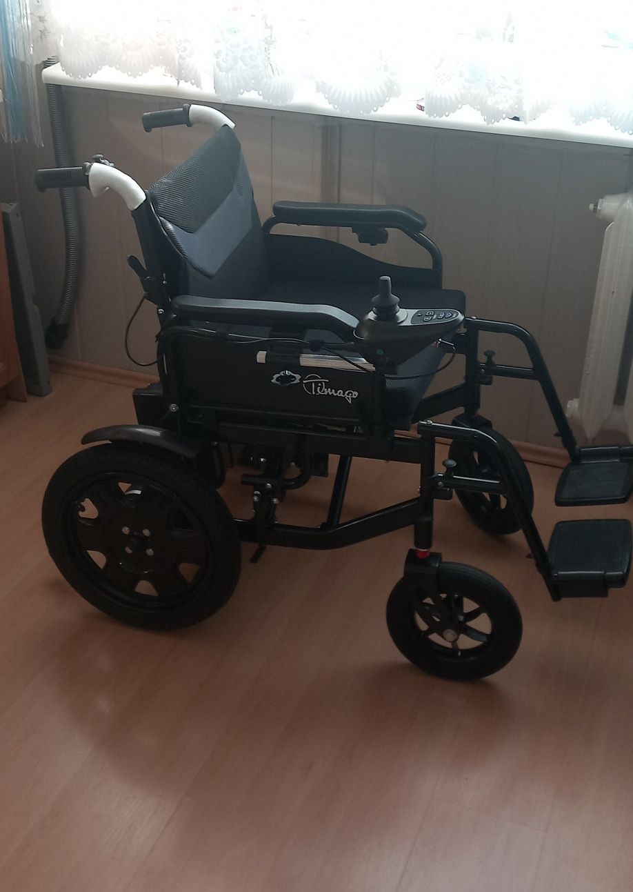 Wózek inwalidzki elektryczny składany POWER-TIM firmy TIMAGO