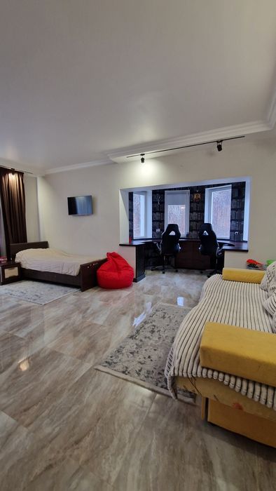 Сдам сучасний будинок в м .Обухів