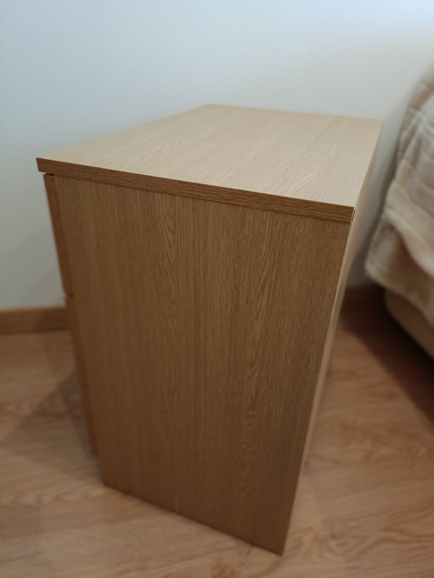 Mesa de cabeceira madeira / aglomerado