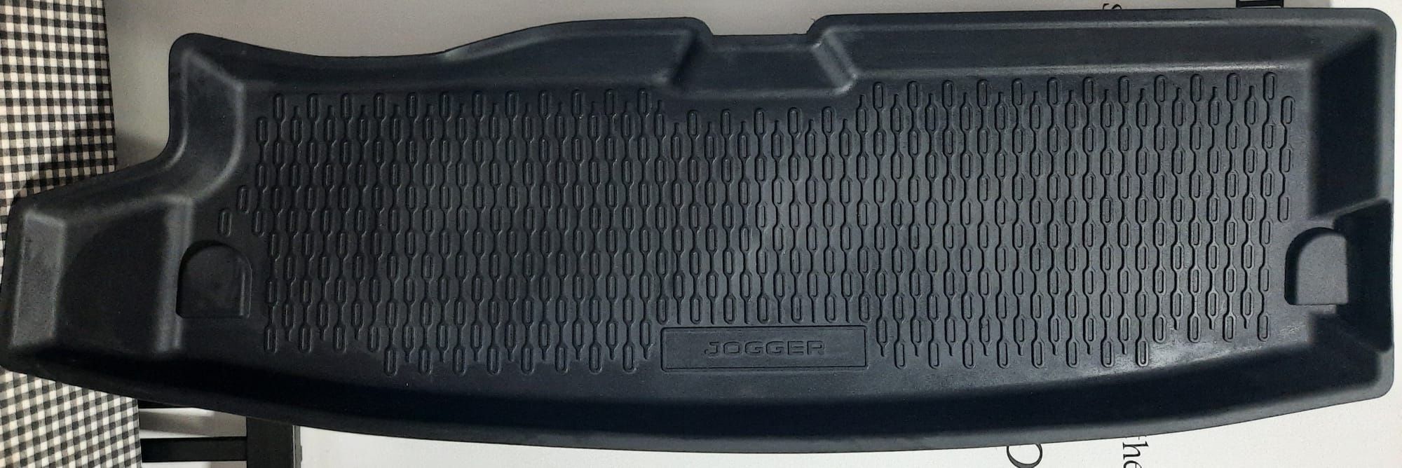 Caixa Fundo Da Bagageira  Para DACIA JOGGER 7 LUGARES  Como Nova.