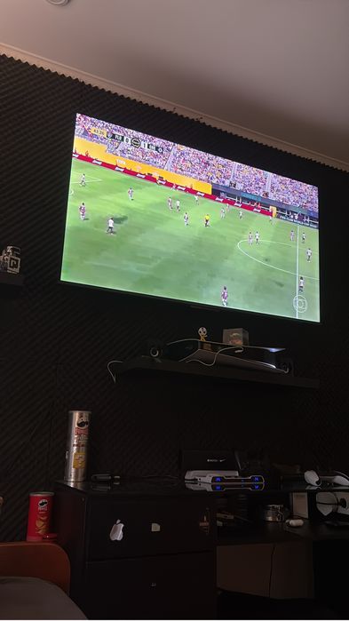 Televisao 55’ 280€ completa, NOVA