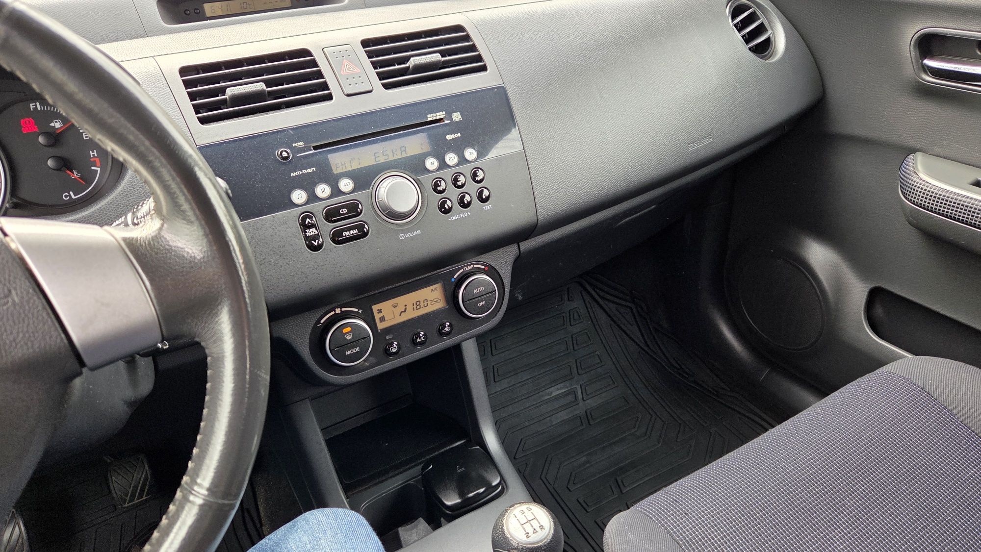 Suzuki Swift 1.3 4x4 Bogata wersja