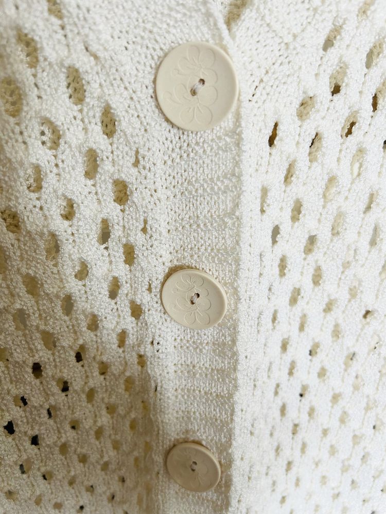 Biały ażurowy kardigan rozpinany sweterek na guziki M 38
