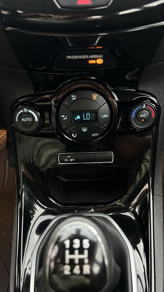 Ford Fiesta/5D/Nowy Rozrząd/Titanium/Sync/Led/Benzyna
