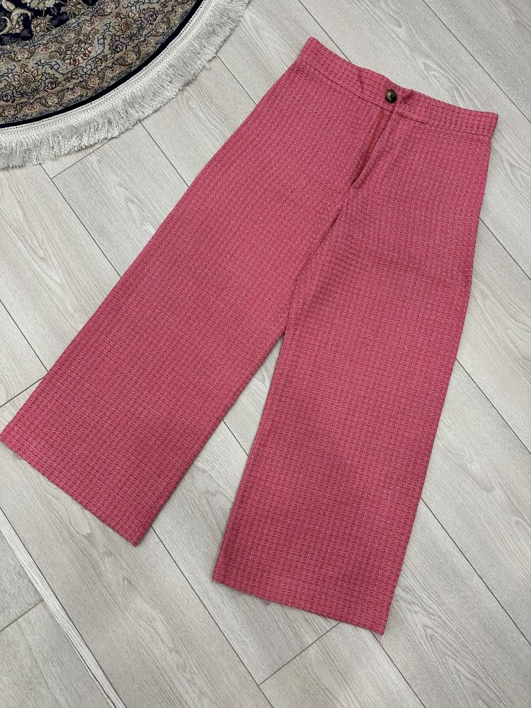 Рожеві брюки Zara