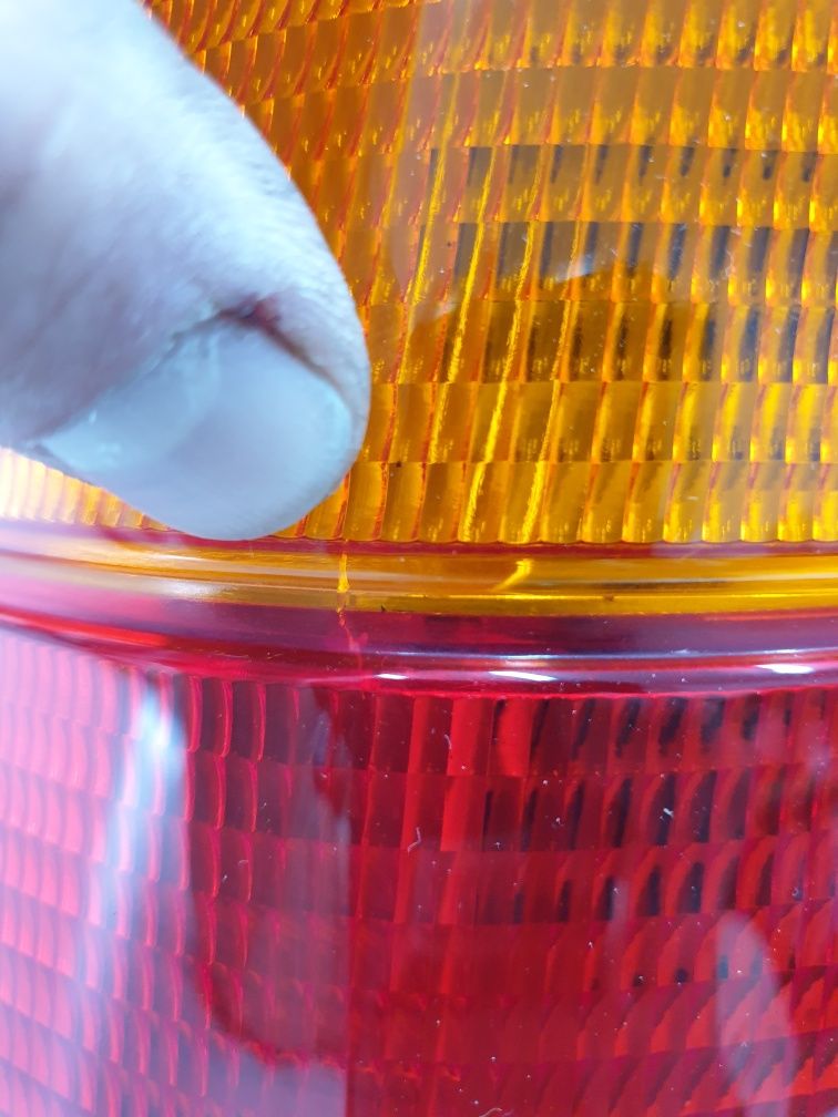 lampa lewa tylna volvo 940 sedan  oryginalna