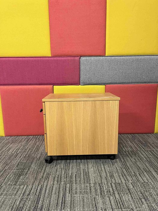 Kontenerek podbiurkowy Kinnarps szafka pomocniki biurowe 53x60x40