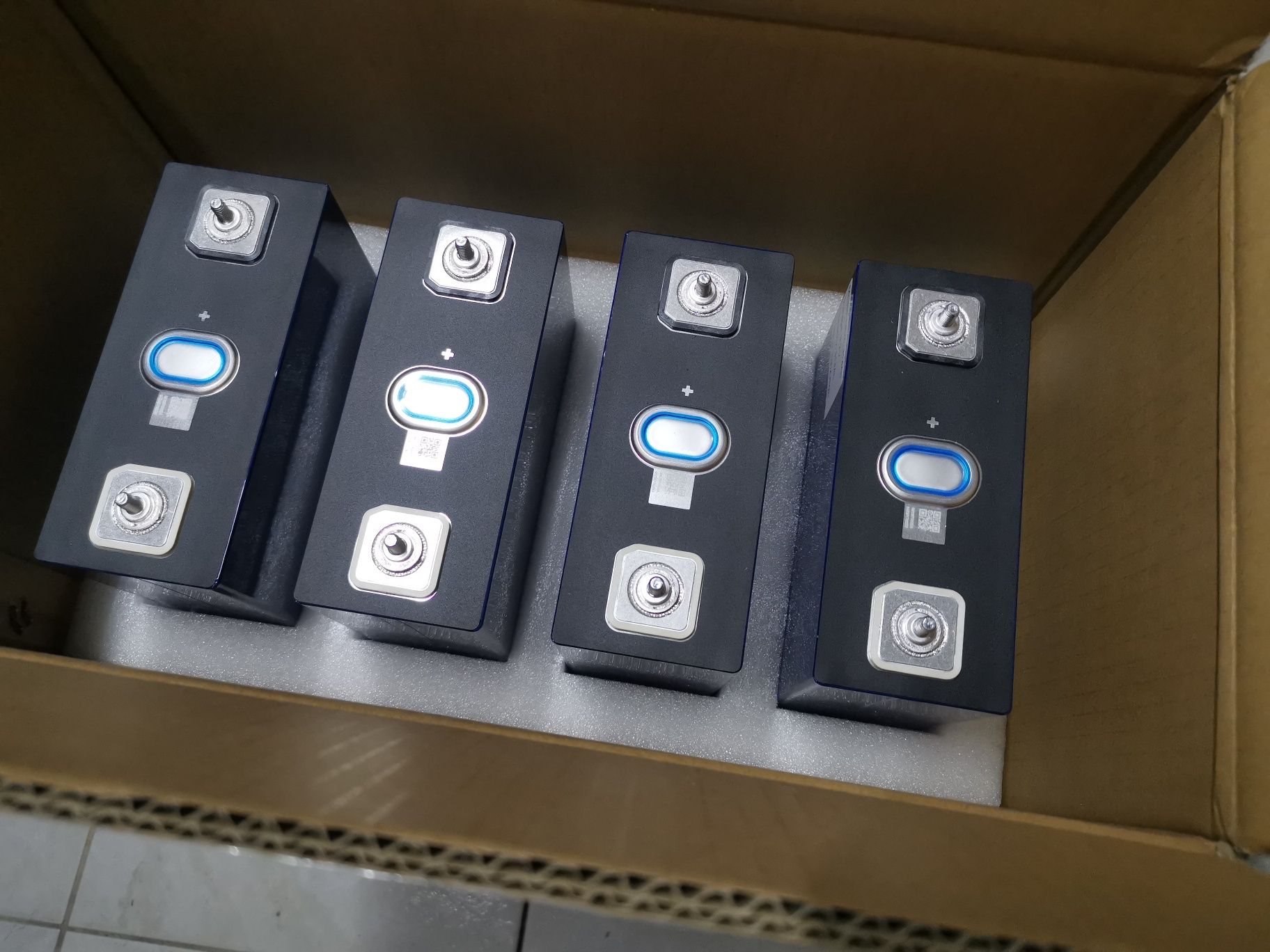 Baterias armazenamento Lítio LiFePO4 solar caravanas 12V 24V 48V 60V