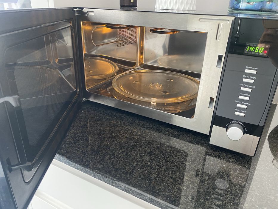 Microondas com forno e grill 30 litros