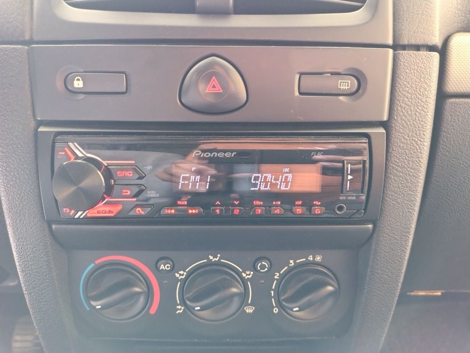 Radio pioneer como novo