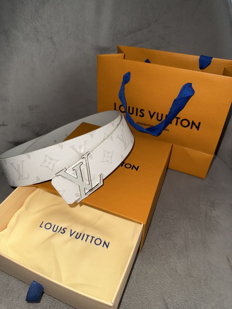 Louis Vuitton White Monogram Canvas Initiales Reversible Buckle Belt