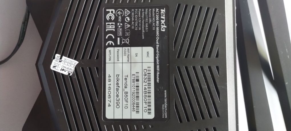 Router Tenda Wi-Fi
