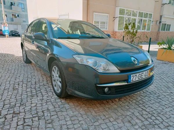 Renault Laguna 2.0 dCi Initiale