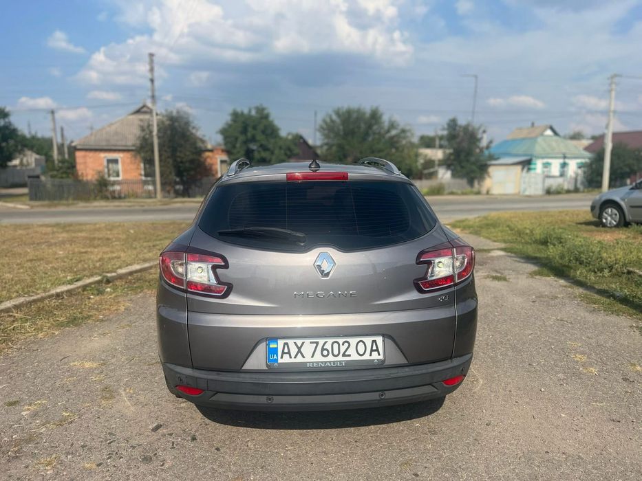 Меган 3 у відмінному стані