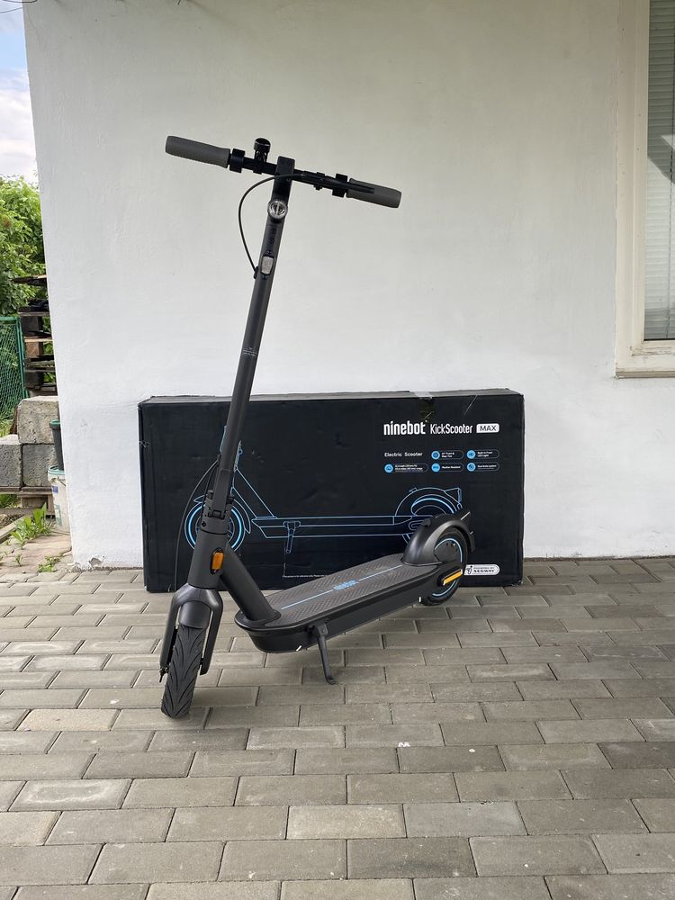 Hulajnoga Elektryczna Segway MAX G30D 350W