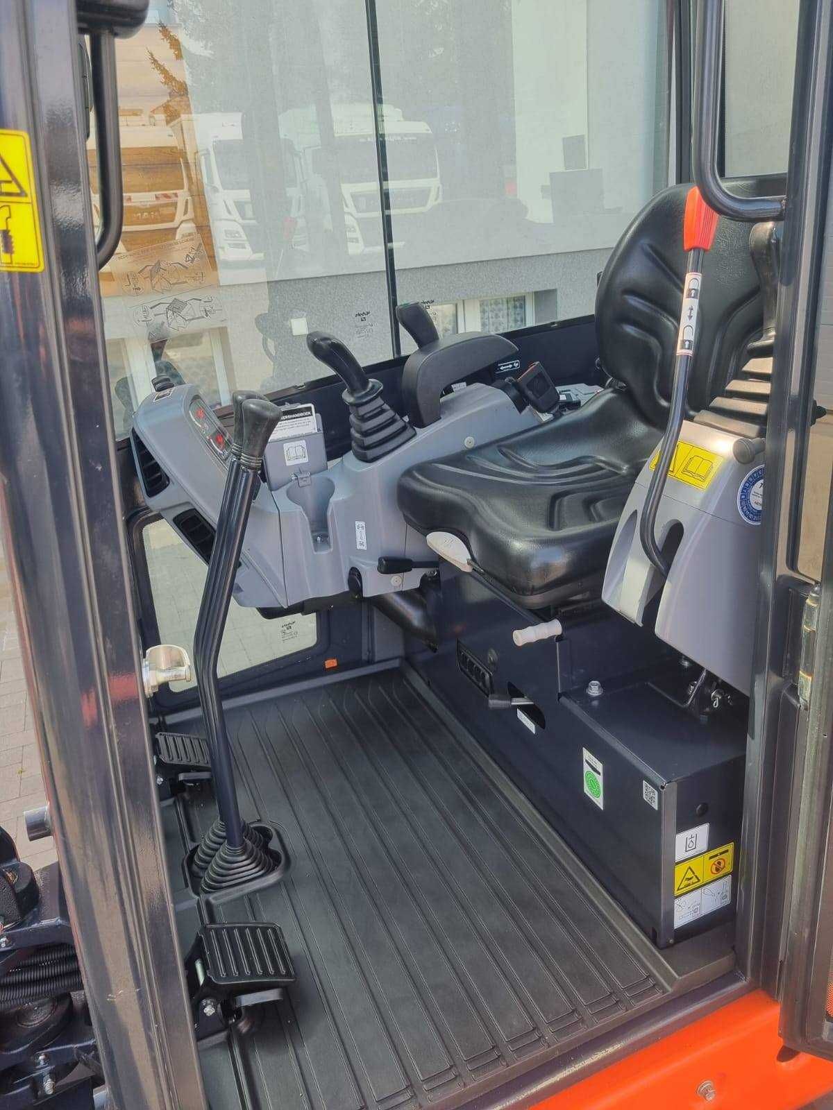Minikoparka Kobelco Kubota SK17SR 3E