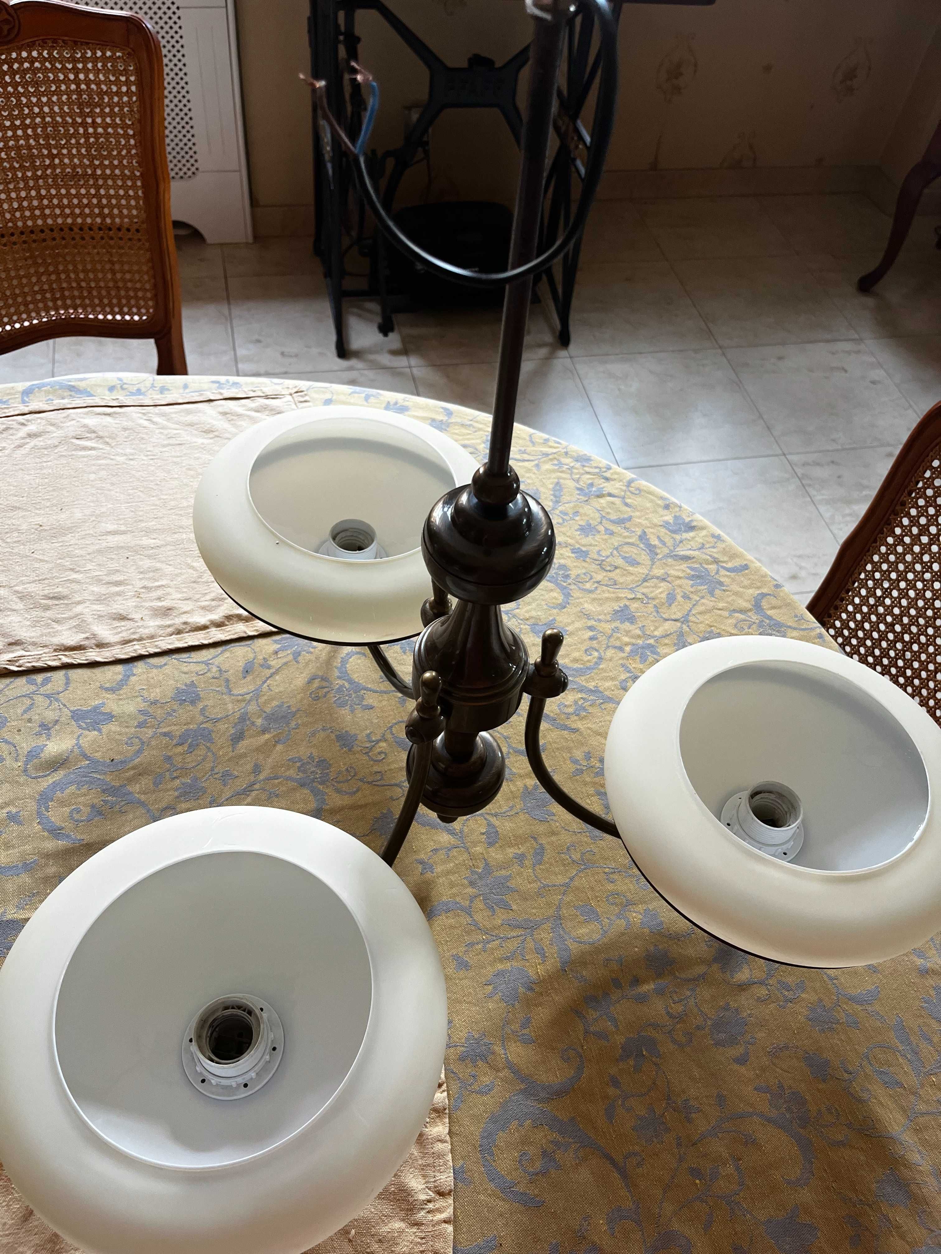 Lampa mosiężna firmy Kutek