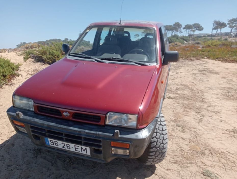 Nissan Terrano II