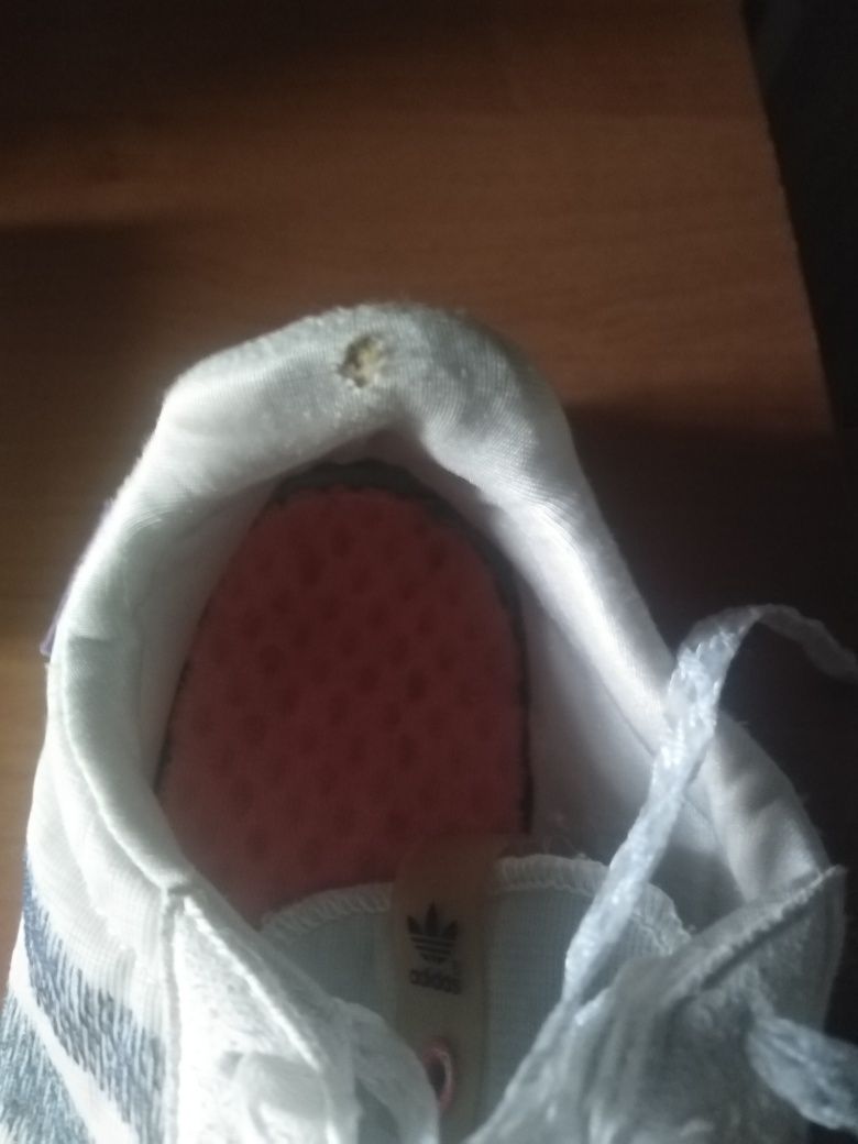 Продам  чоловічі кросівки