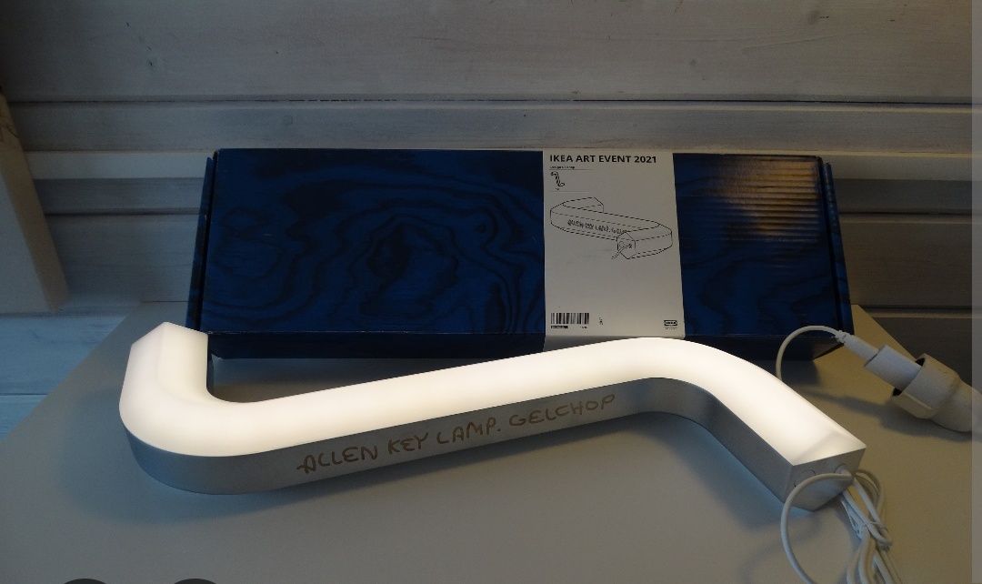 Lampa Ikea LED srebrna futurystyczna