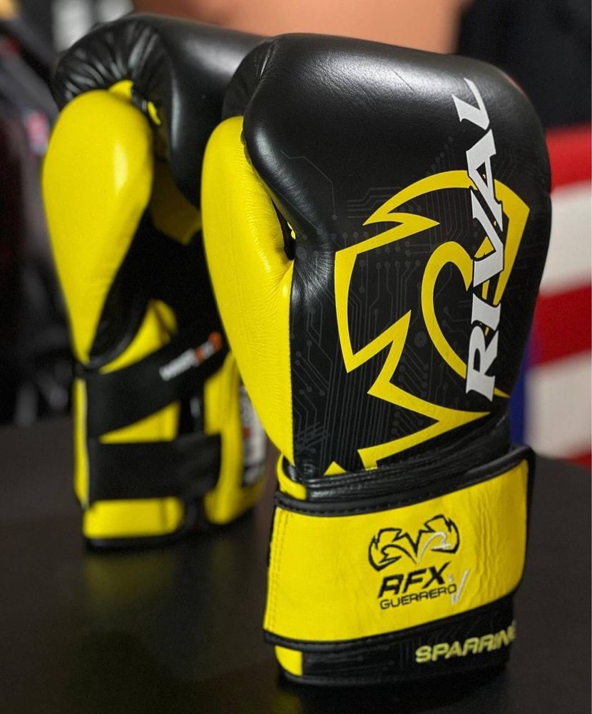 Боксерские перчатки Rival RFX Guerrero V Sparring Gloves P4P Edition