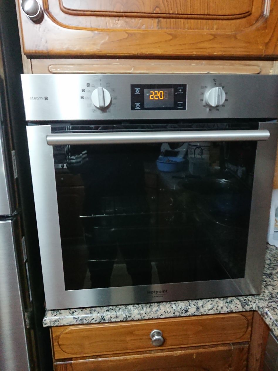 Combinado Frigorífico LG GTB + Forno Hotpoint + Máquina loiça Hotpoint