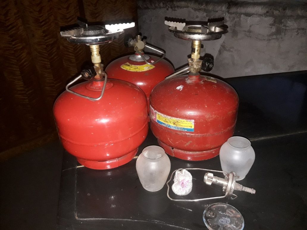 Butla gazowa z palnikiem lub lampom pełne