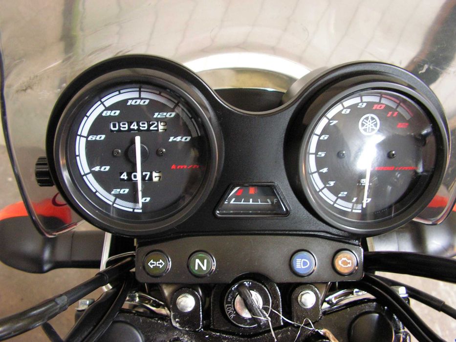 YAMAHA YBR 125 cm. cbf wr cbr xt WTRYSK varadero HONDA cb katB 2007r.
