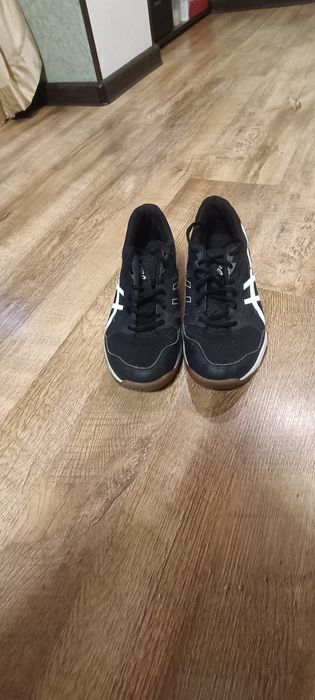 Кросівки волейбольні asics gel-rocket 11