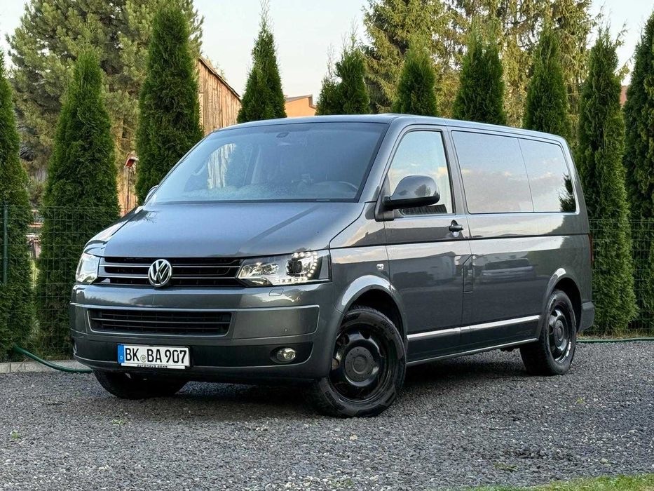 Volkswagen Multivan T5 Edition25 / 2.0TDI 180KM / Bi-Xenon / LED