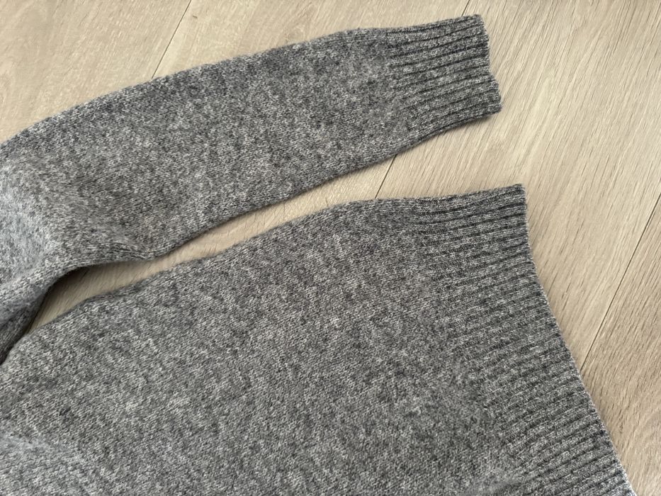 Сірий шерстяний светр джемпер benetton S чоловічий