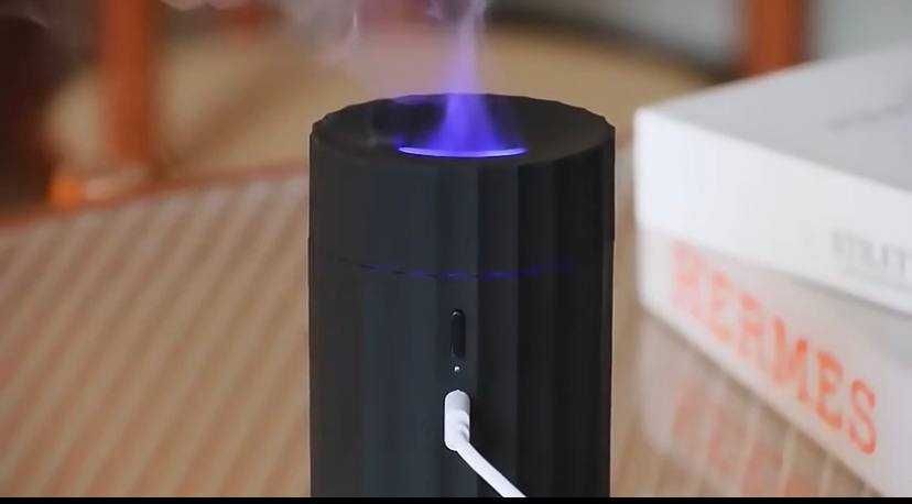 Зволожувач повітря, аромадифузор ефірних олій з ефектом полум'я.