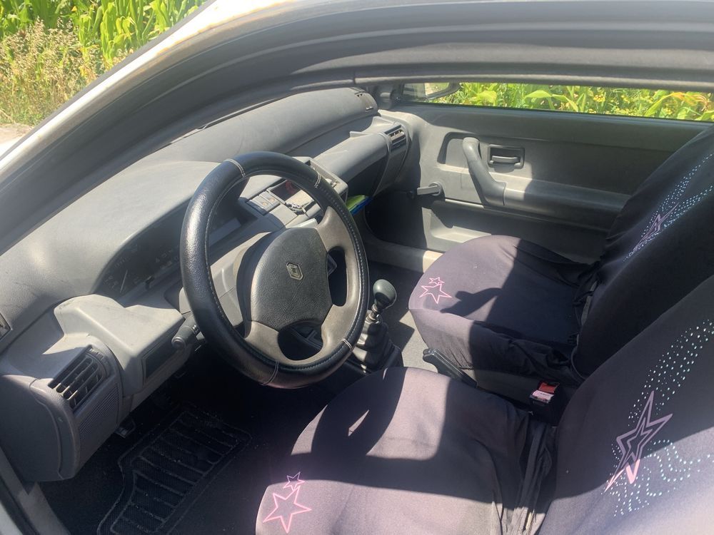 Renault clio 1.1 gasolina