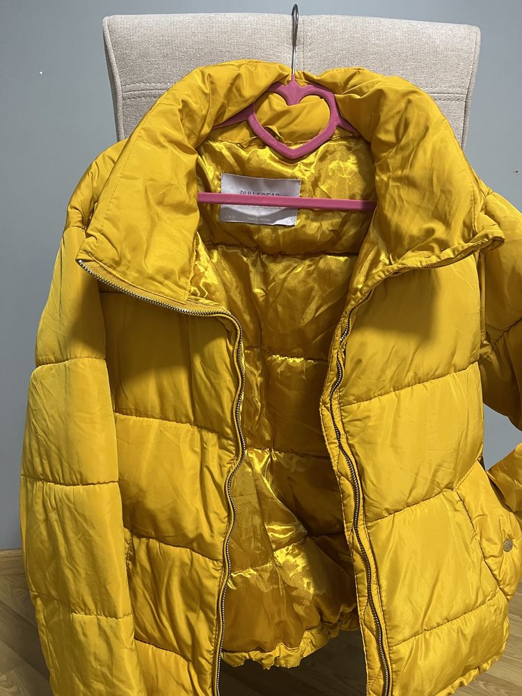 Курточка осінь весна pull bear